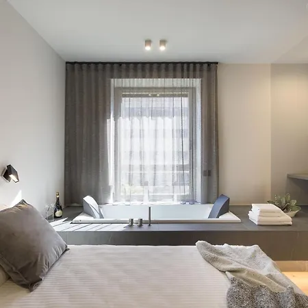 Aera Luxury Suites By Wonderful Italy *