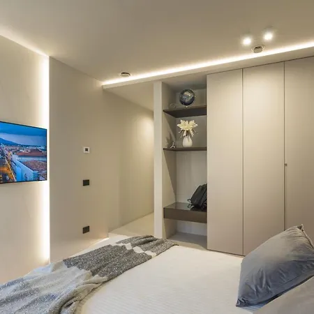 Aera Luxury Suites By Wonderful Italy *