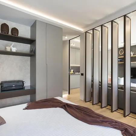 Aera Luxury Suites By Wonderful Italy *